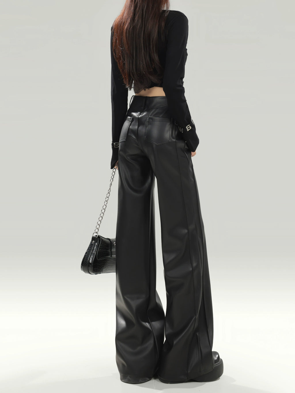 La Chapelle хар шулуун арьсан өмд