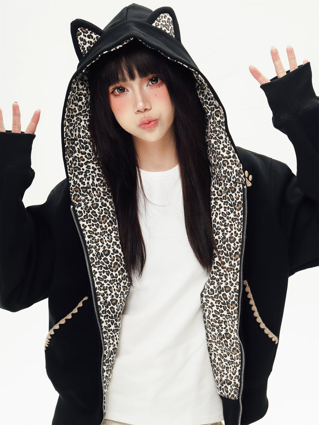 Хээтэй малгайтай цамц