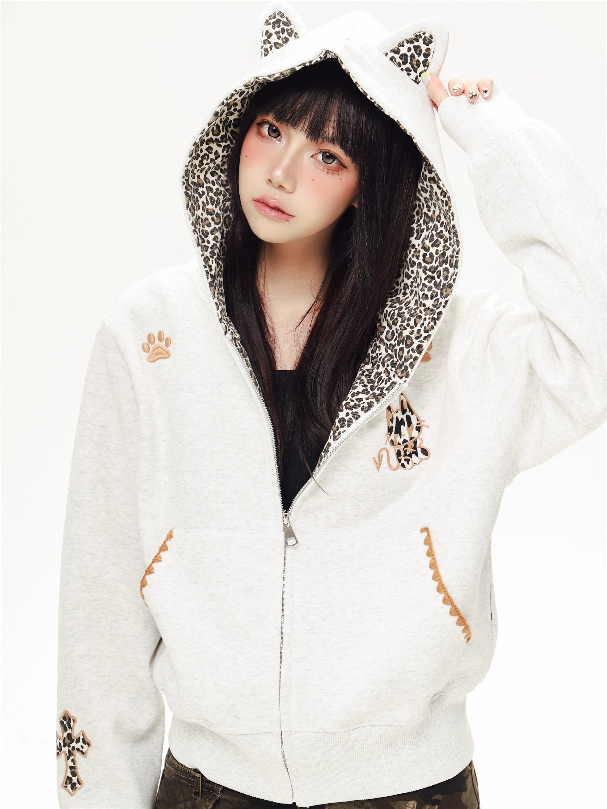 Хээтэй малгайтай цамц