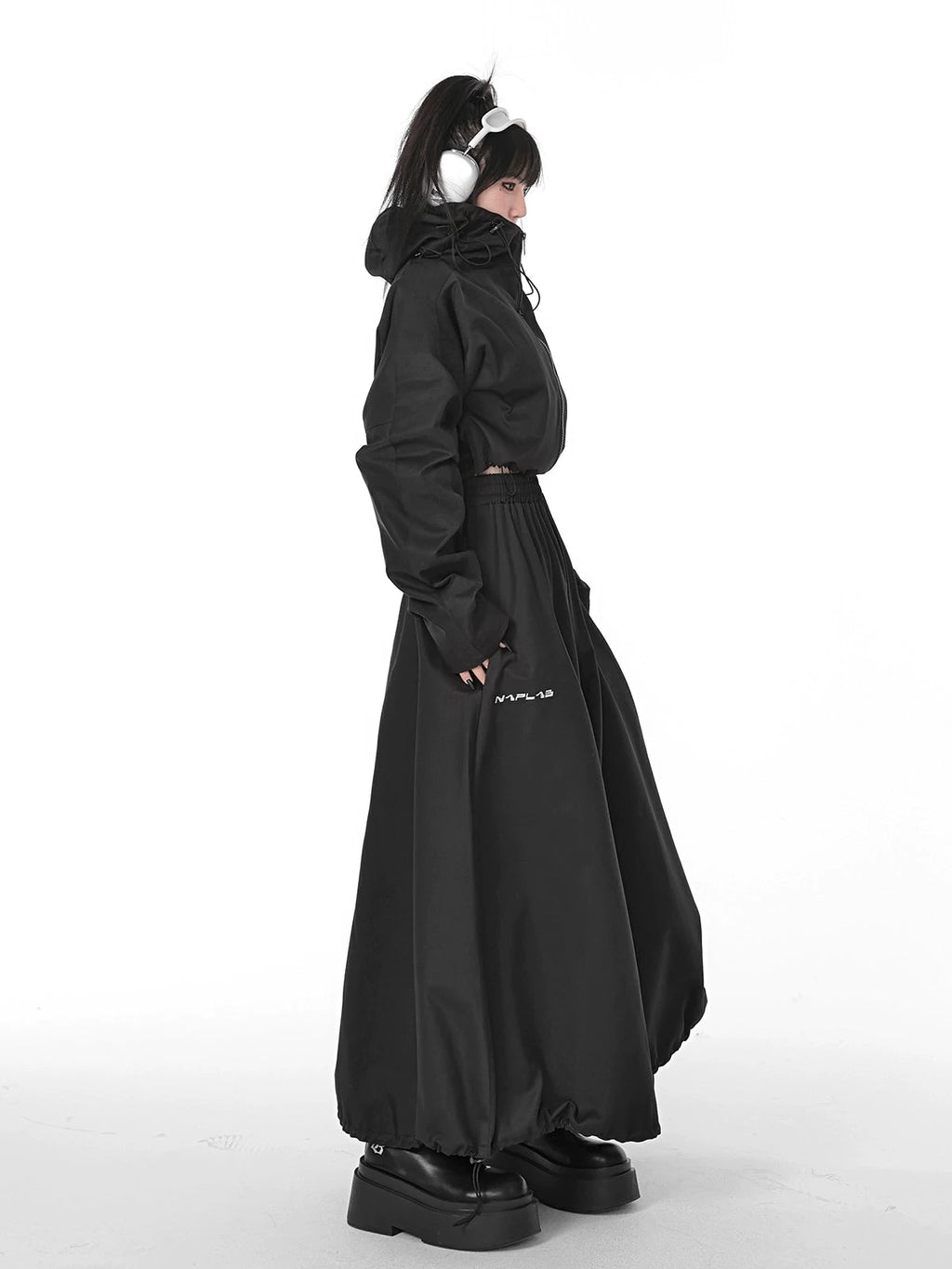 Спортлог урт өргөн юбка