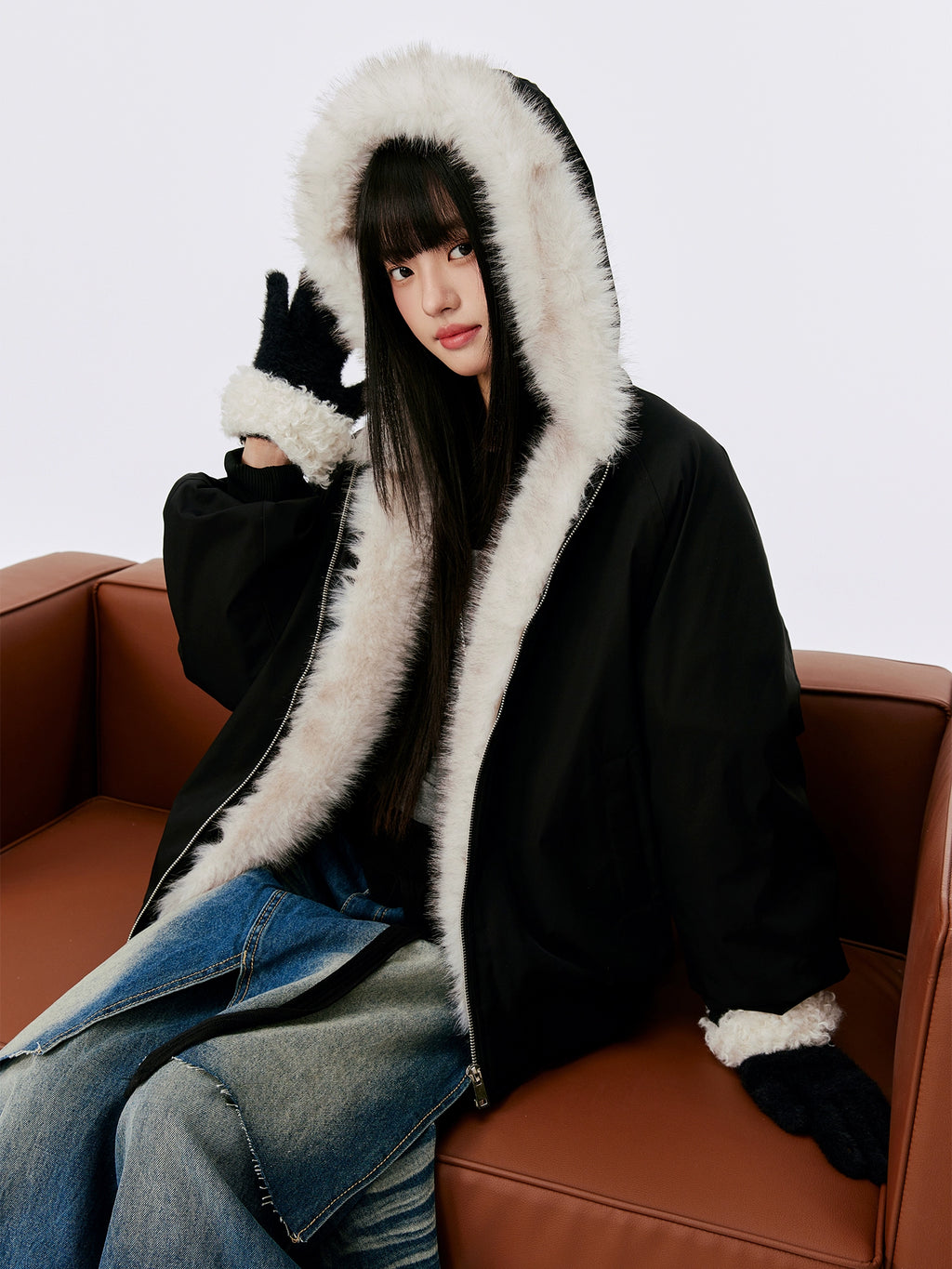 Burgenland Өвлийн толгой том ноосон захтай хар малгайтай хүрэм