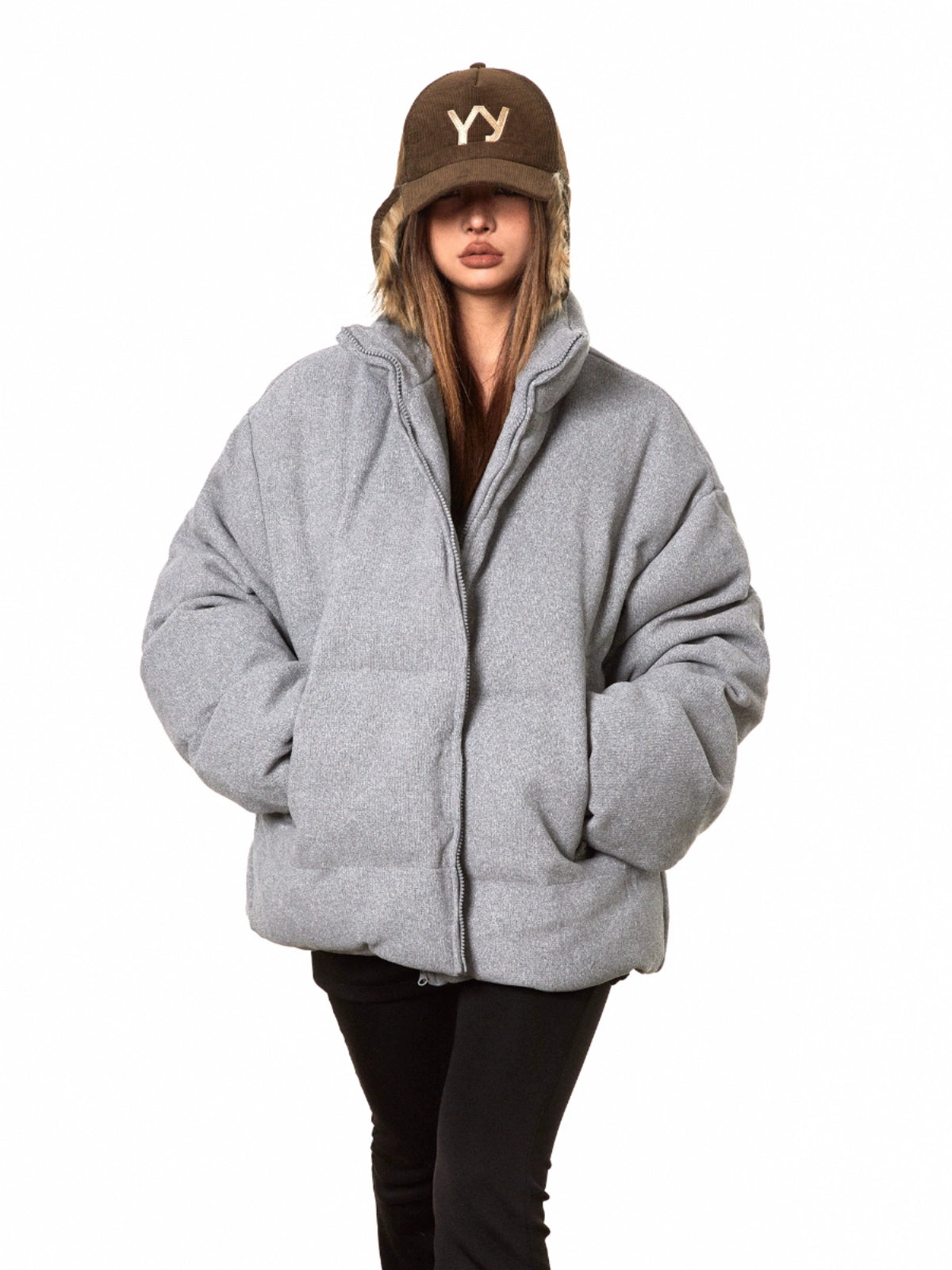 Зөөлөн хөвсгөр материалтай, босоо захтай сул хүрэм