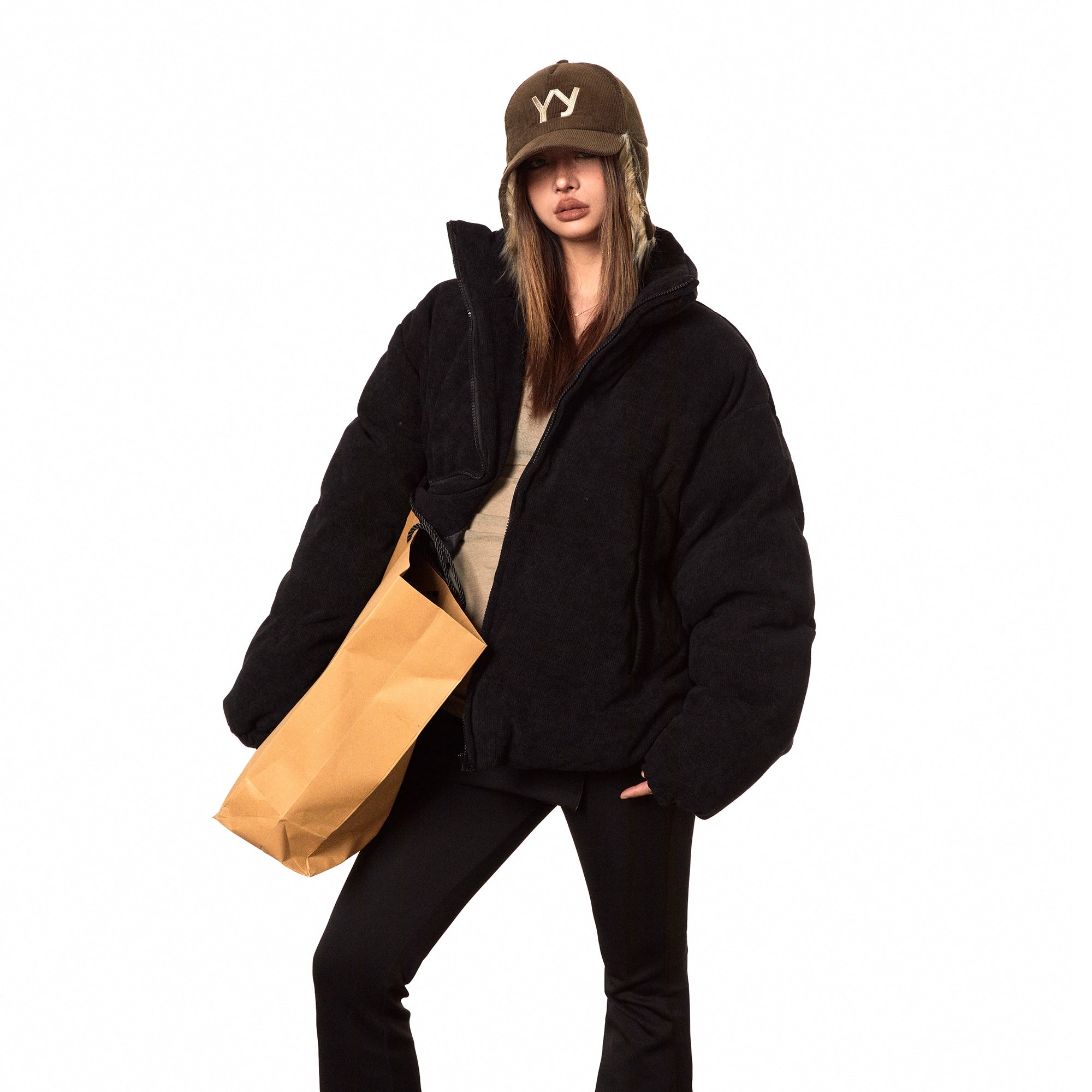 Зөөлөн хөвсгөр материалтай, босоо захтай сул хүрэм